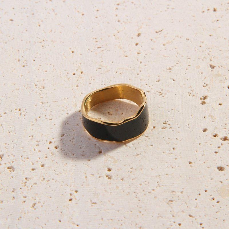 Cecilia Black Ring