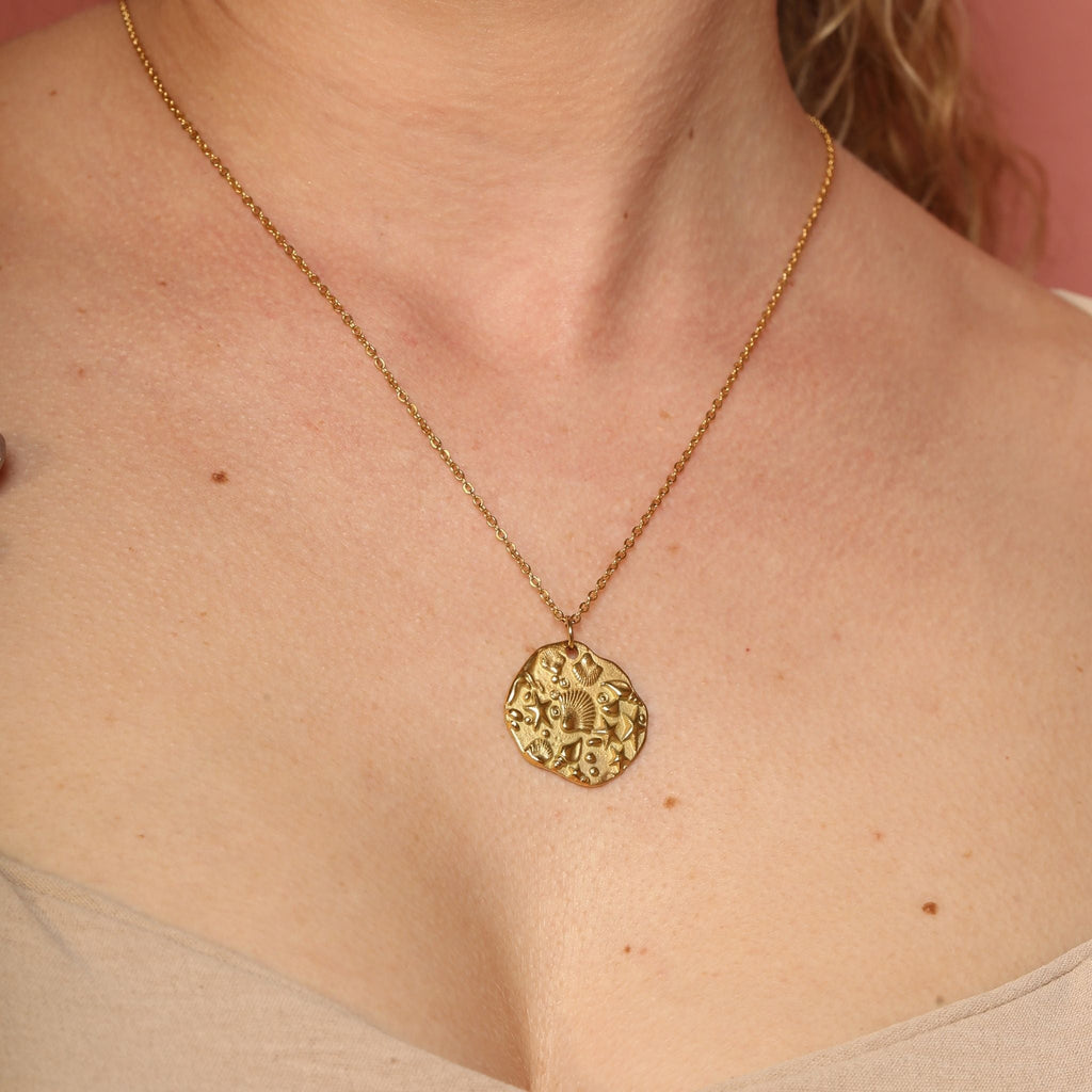 Albia Necklace