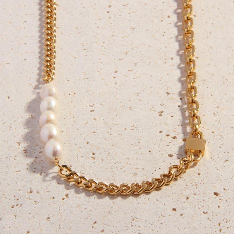 Mia Chain Necklace