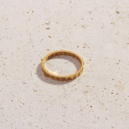 Pietra Ring
