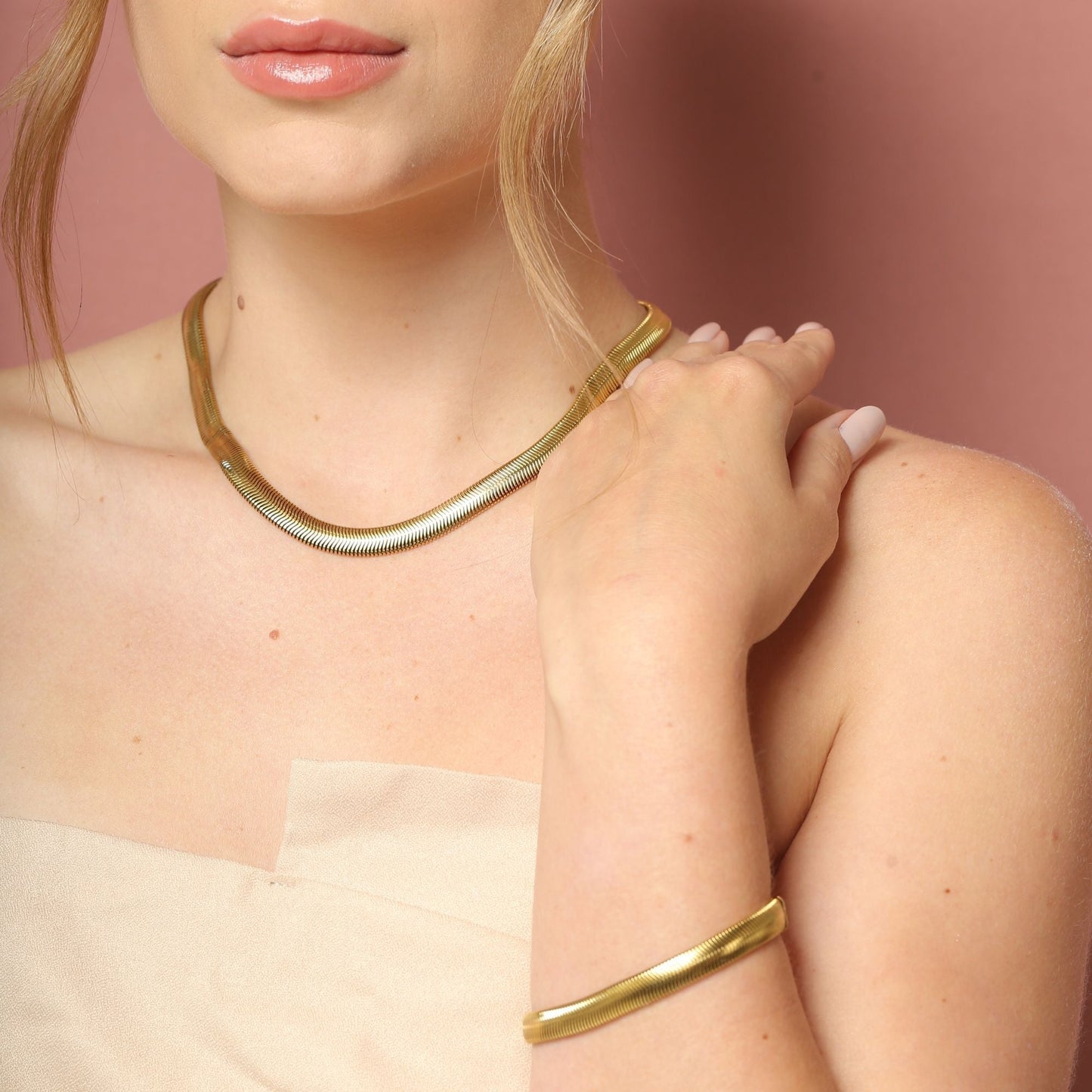 Seville Choker Chain